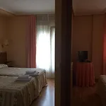 Hotel Benlloch Salas De Los Infantes