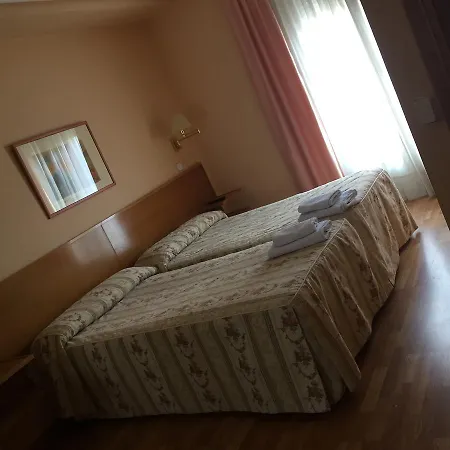 Benlloch Salas De Los Infantes